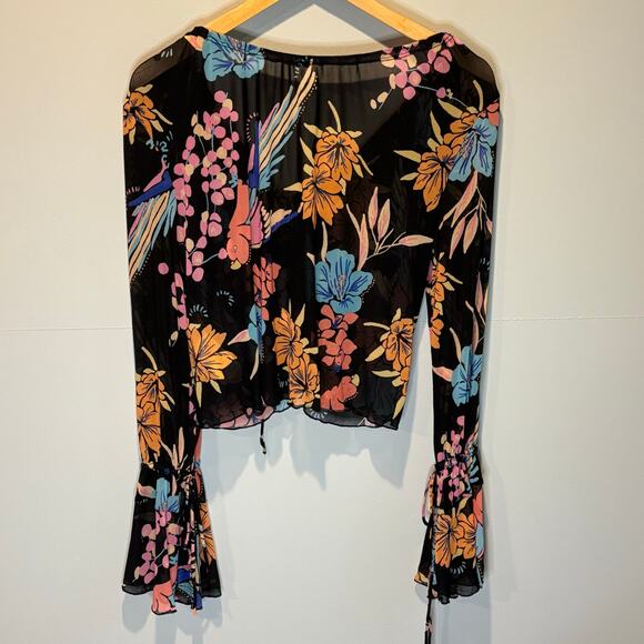 Free People of Paradise Semi Sheer Cropped Floral Top - size Medium - Picture 8 of 8